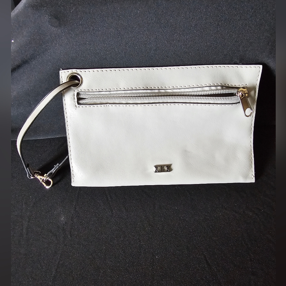 Grey wristlet